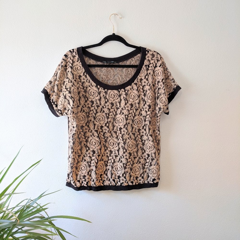 4/$20 Maurices L beige floral lace tee